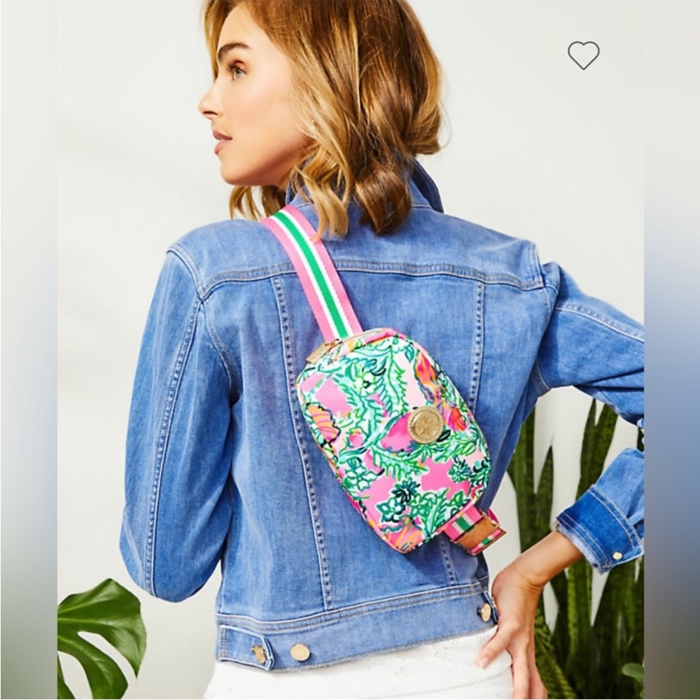 Lilly Pulitzer belt bag - Picture 2 of 8